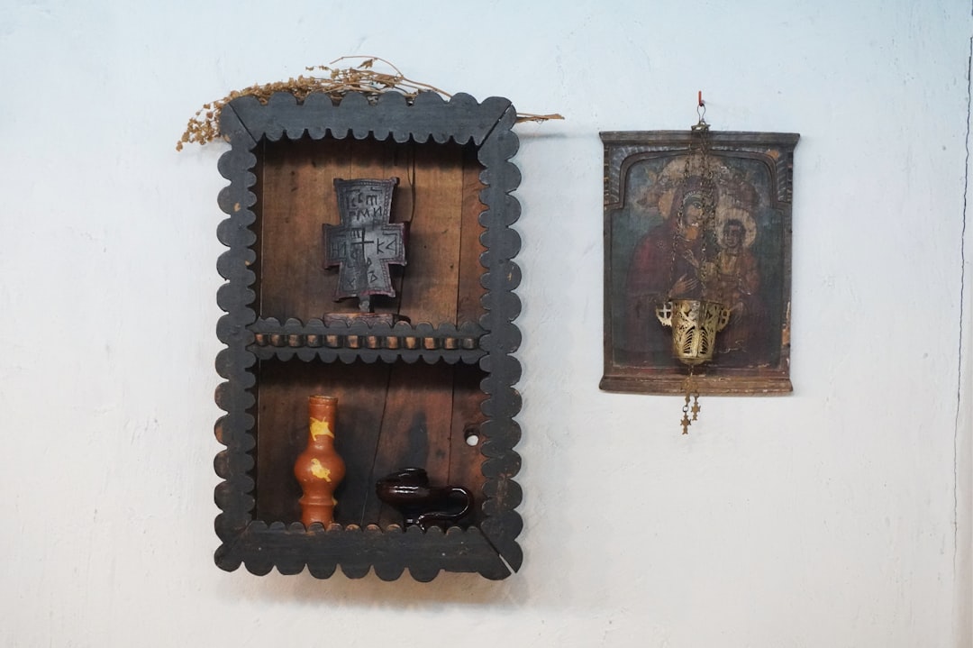 Photo Mary, Cross